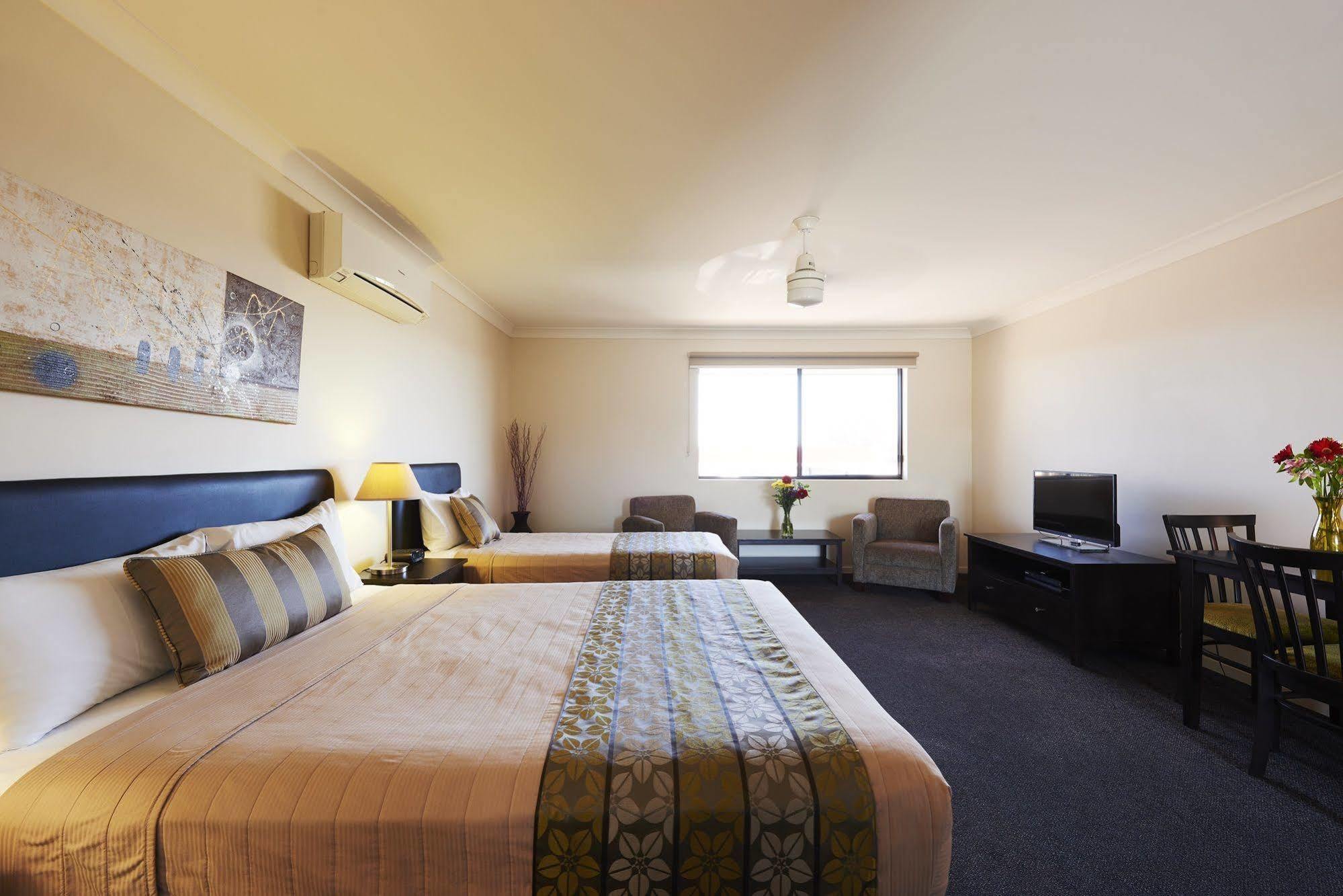 Blackwater Hotel Motel ภายนอก รูปภาพ