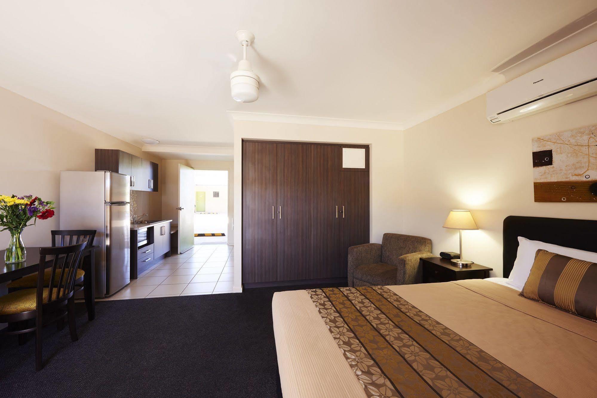 Blackwater Hotel Motel ภายนอก รูปภาพ