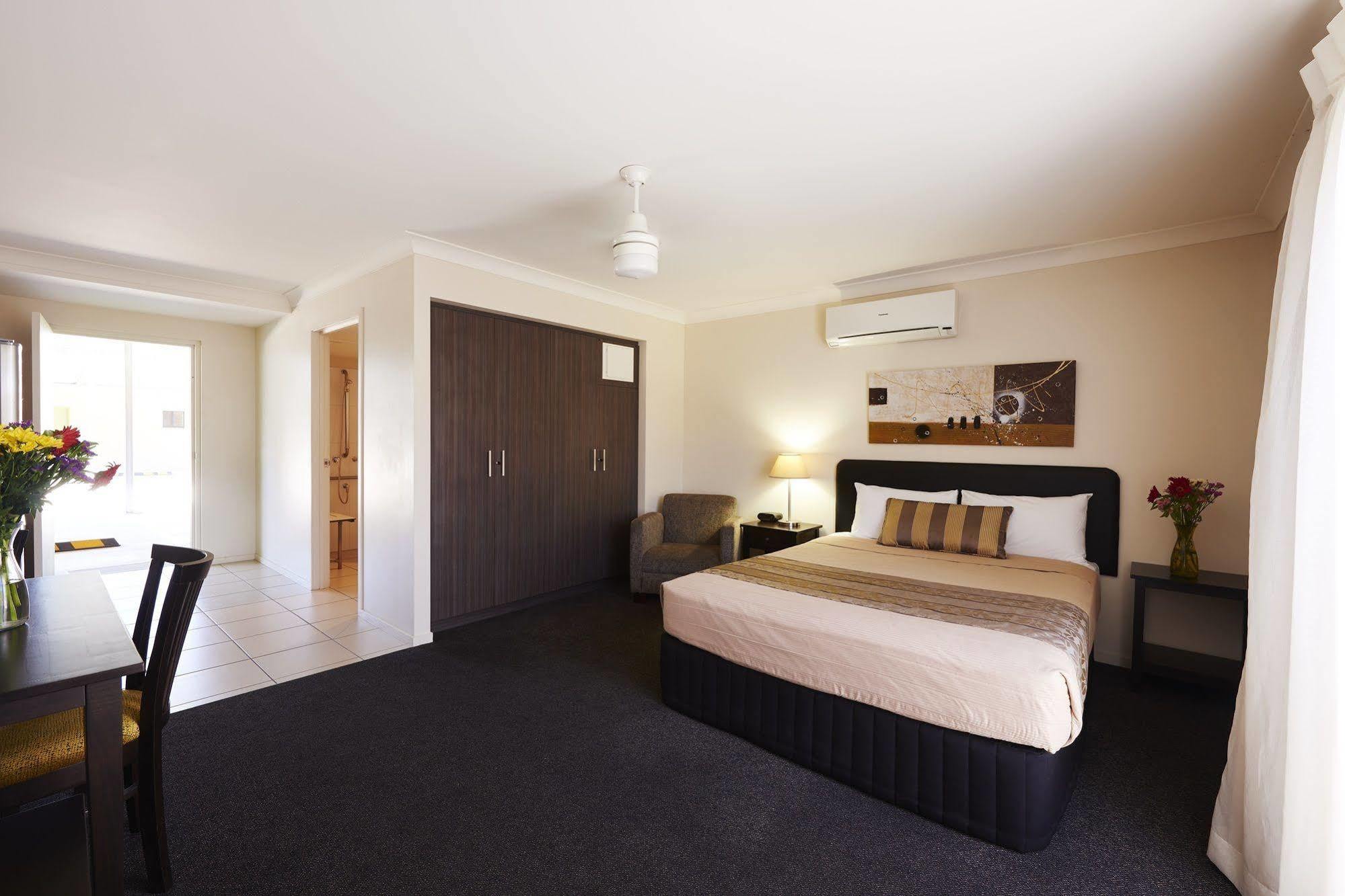 Blackwater Hotel Motel ภายนอก รูปภาพ