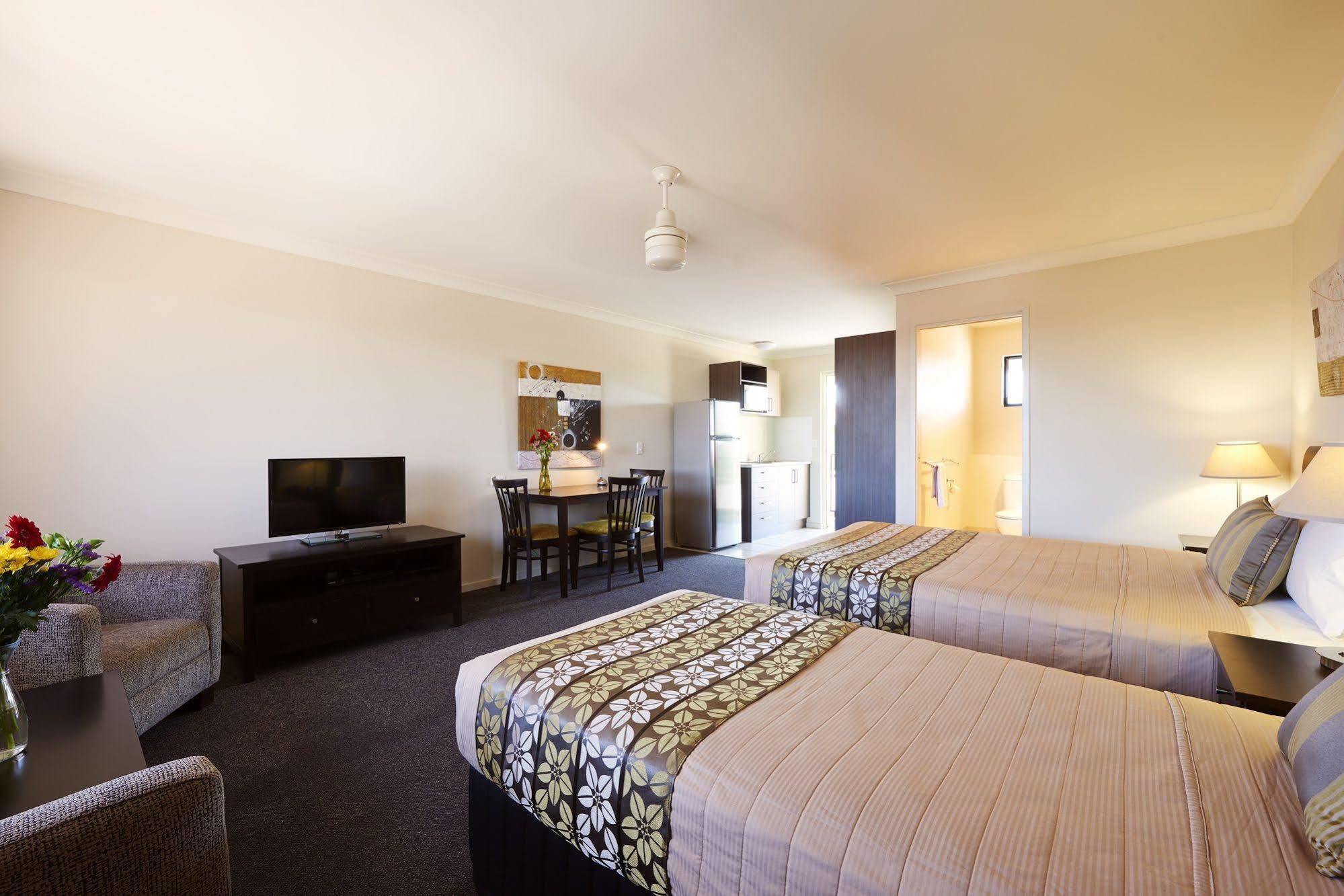 Blackwater Hotel Motel ภายนอก รูปภาพ